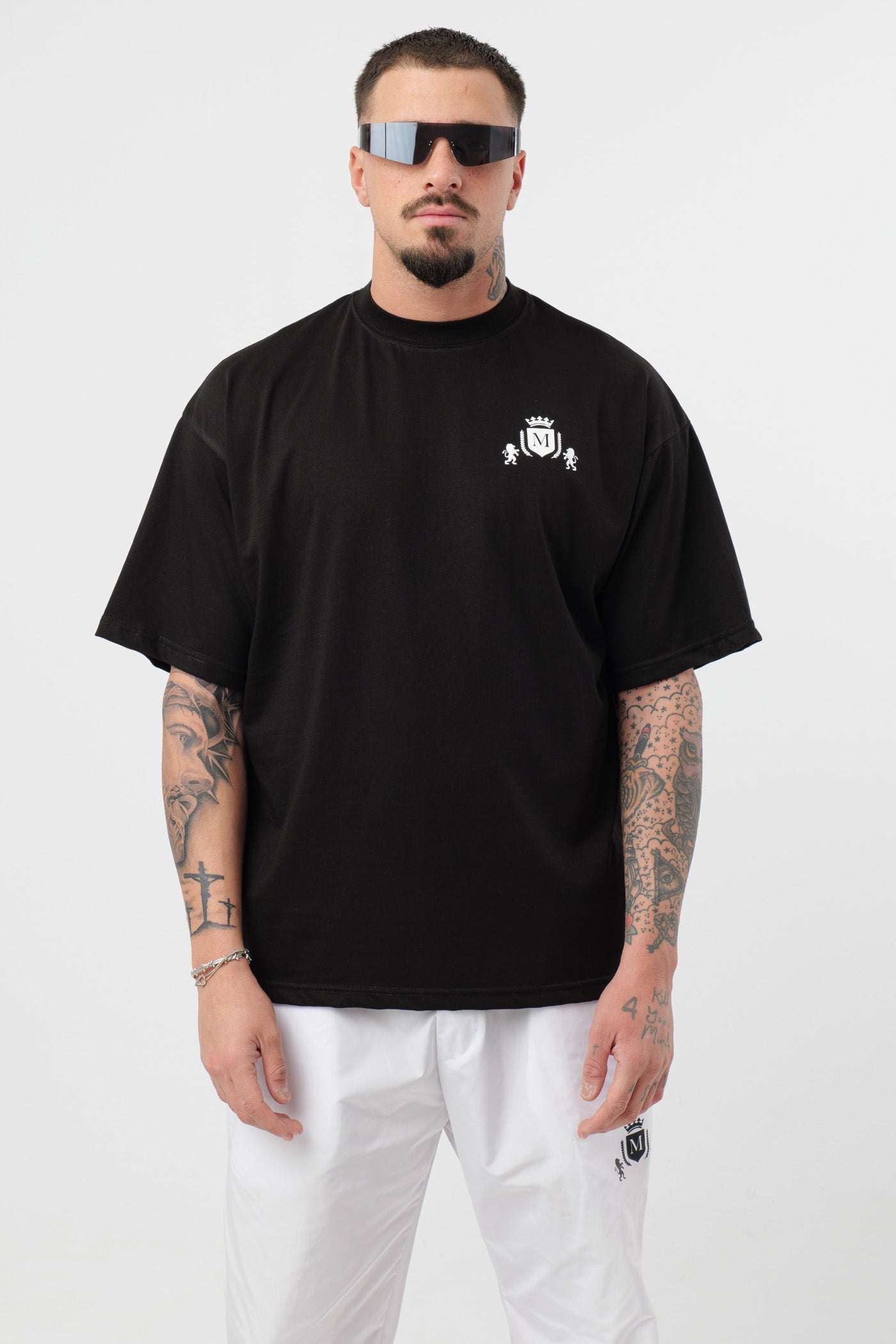 T-Shirt Nera con Logo Nero