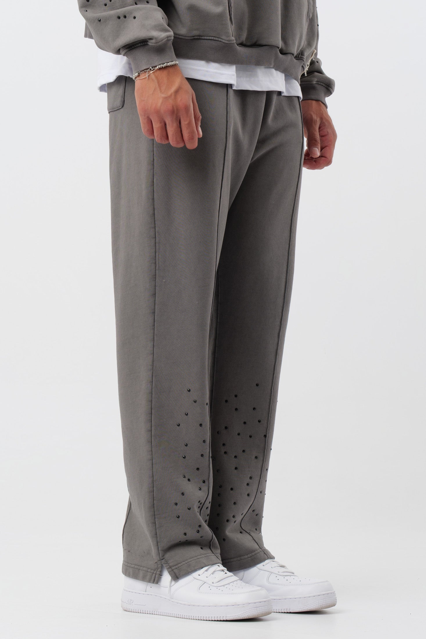 Sweatpants ‘Archive’ Lead