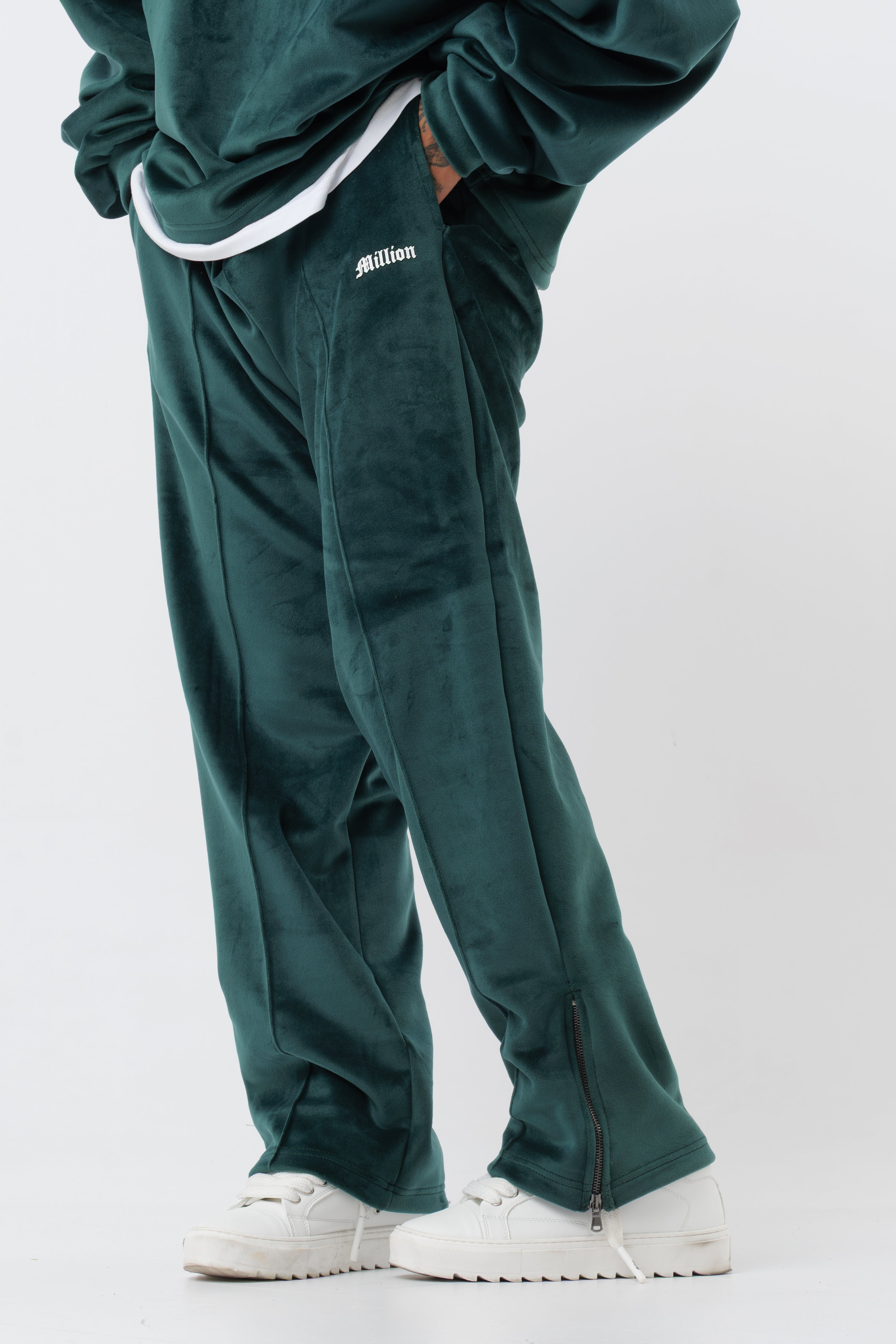 Tracksuit Velour Bottle