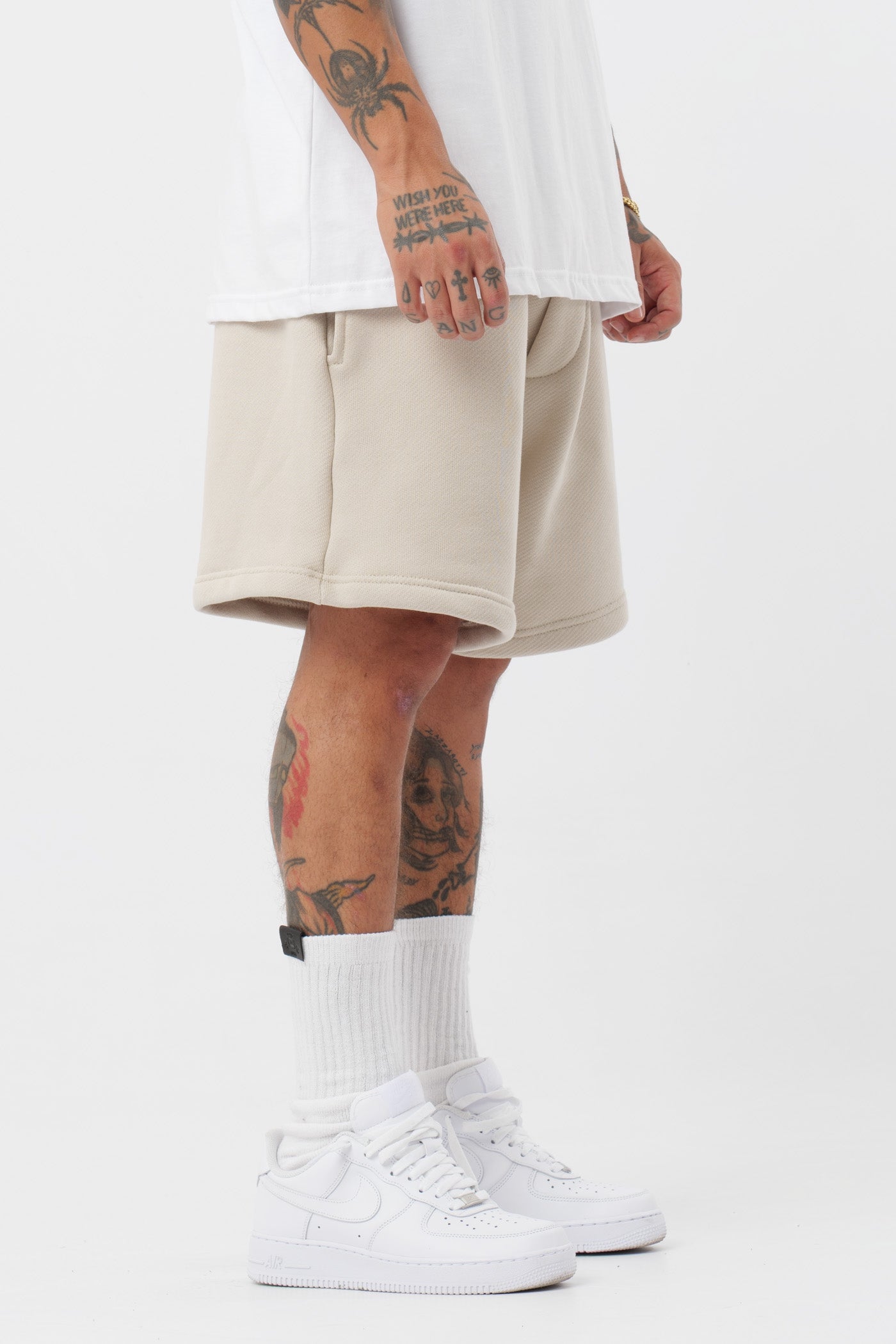 Short Drip Sand